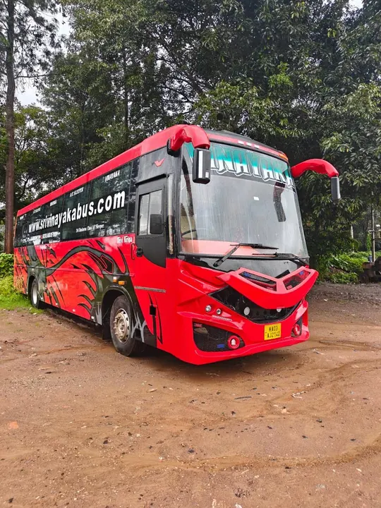 Sri Vinayaka Red 2+1 Luxury Coach